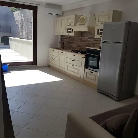 Grazioso Monolocale In Piazza Del Popolo Apartment Pula